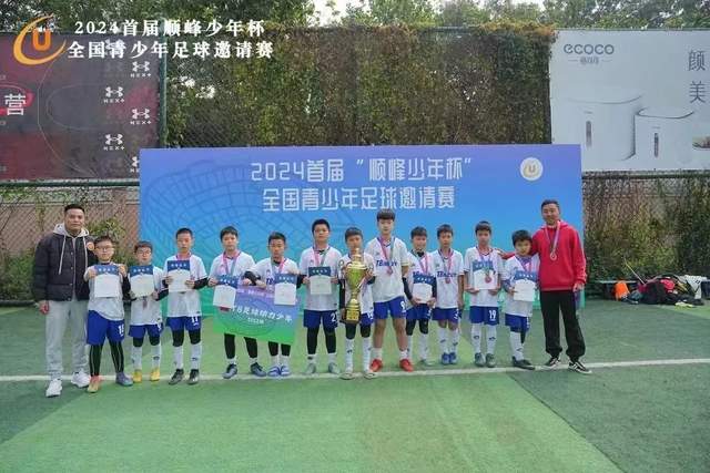 苹果折叠屏机型曝光，库克受益于华为三星的市场启示